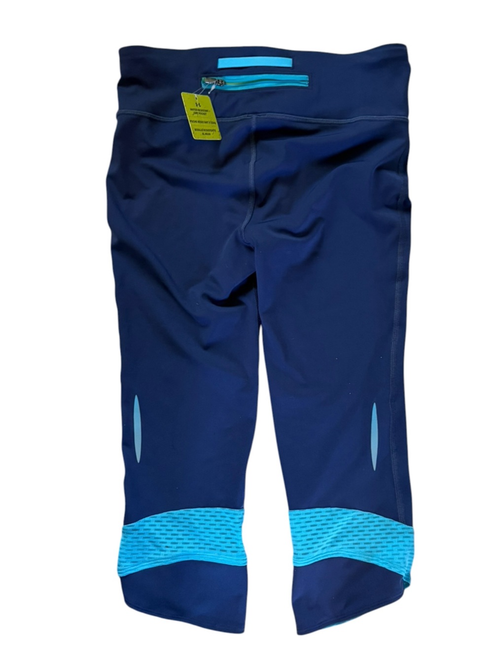 NWT Under Armour Women's Fly-By Compression Capri leggings Small - Picture 2 of 6